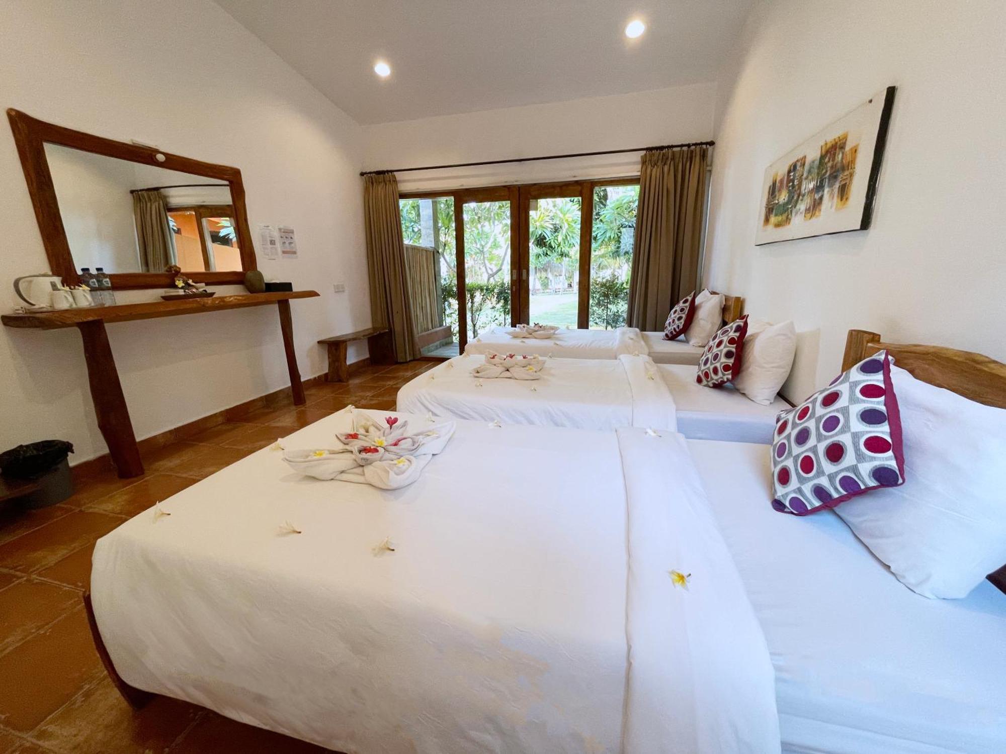 Tulamben Pebble & Fins Bali Dive Resort מראה חיצוני תמונה