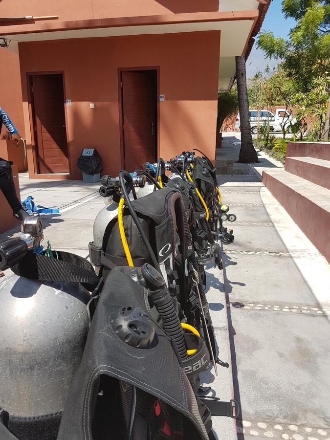 Tulamben Pebble & Fins Bali Dive Resort מראה חיצוני תמונה